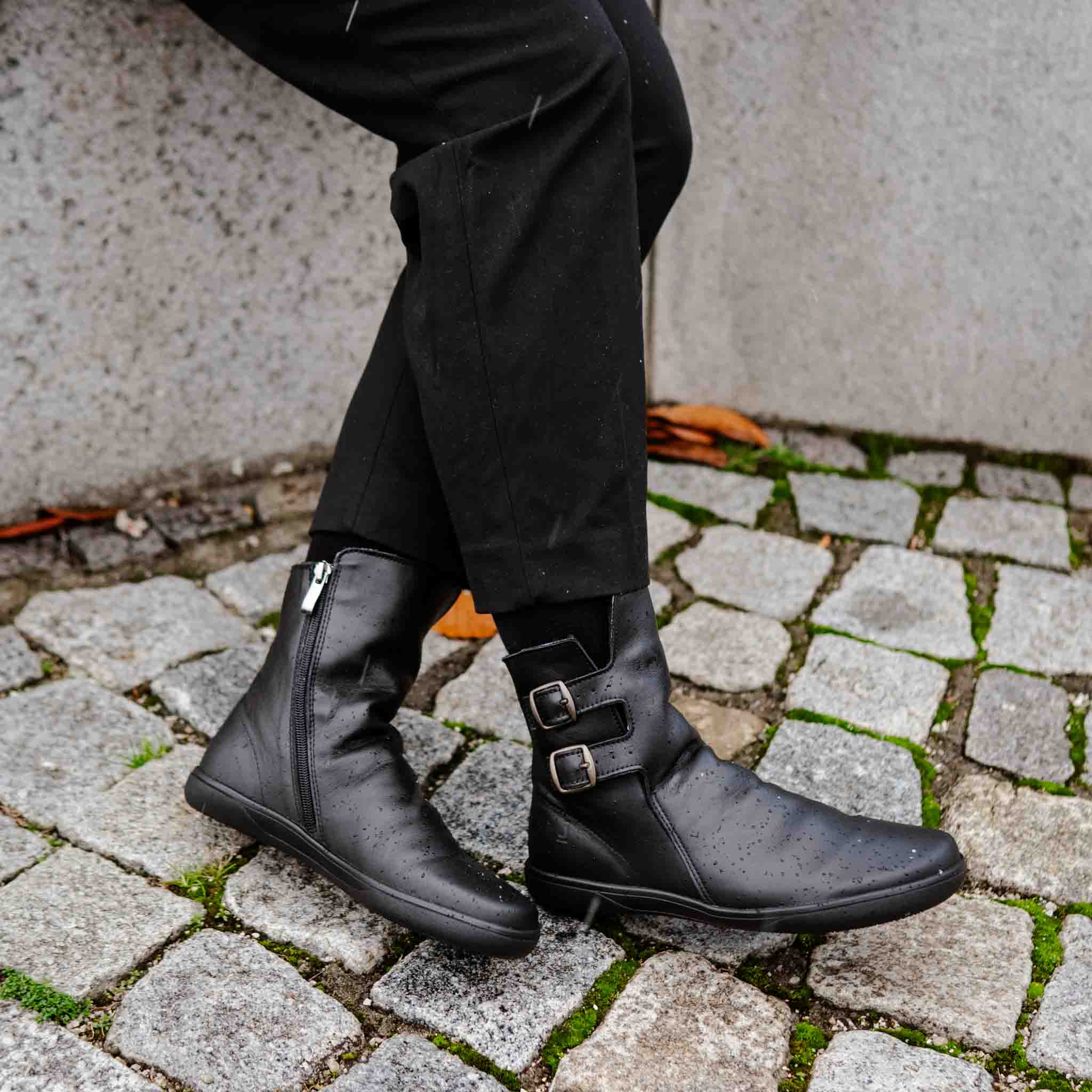 Barfuß Buckle Black