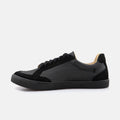 Schwarz