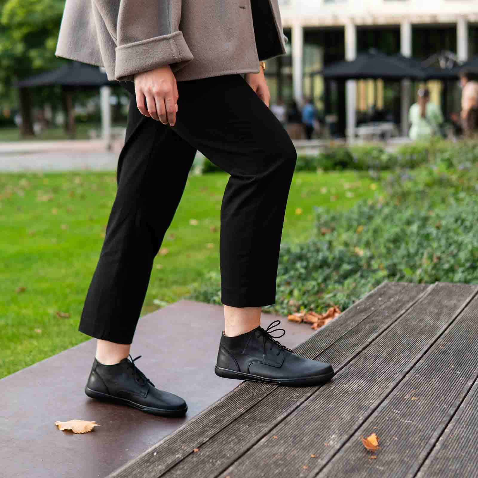 Derby Mid MAX All Black